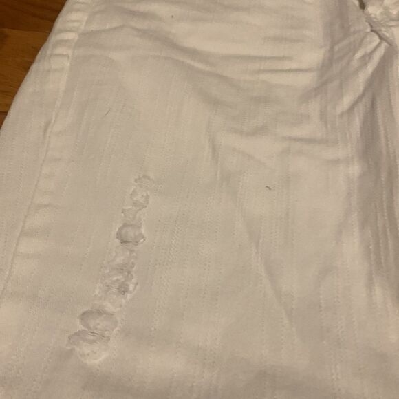 Davi & Dani white jeans size medium - Picture 2 of 6